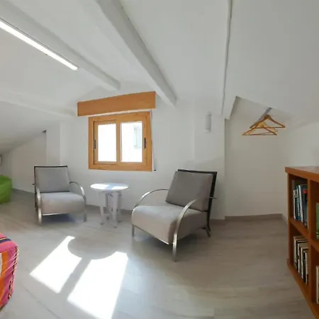 Apartmán Dinosaur House *